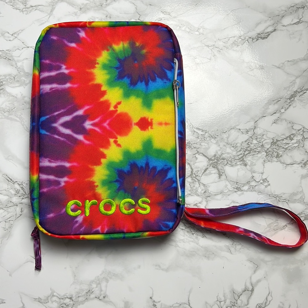 RAINBOW CROCS JIBBLETS HOLDER WITH FREE OUTDOOR JIBBLETS